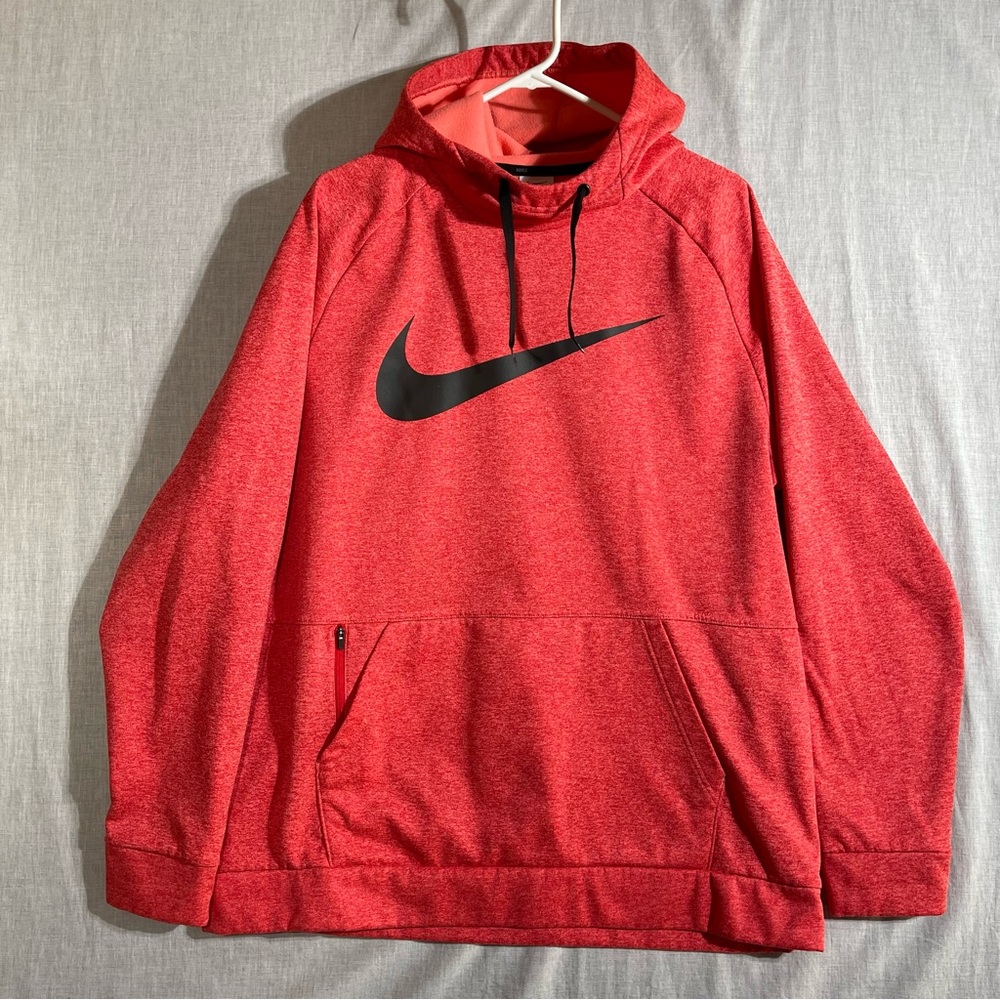 NIKE Therma-Fit Swoosh Size XL Men's Hoodie Pullover Red